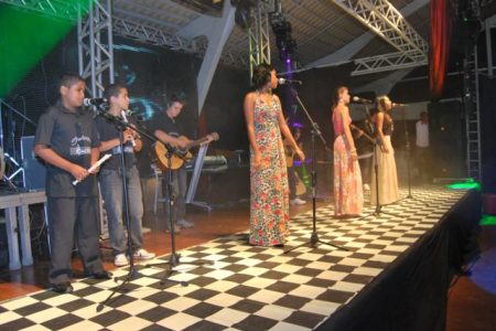 STUDIO-NOVA-IMAGEM-145-3847-8798_640x428