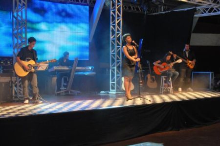 STUDIO-NOVA-IMAGEM-161-3847-8798_640x428
