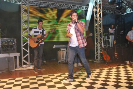 STUDIO-NOVA-IMAGEM-208-3847-8798_640x428